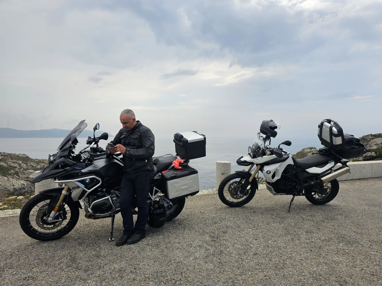 A stop beside the sea