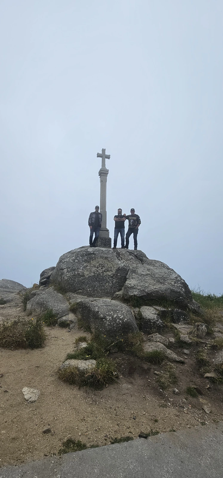 Three Changos at the cross